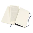 Kép 5/5 - Notesz vonalas MOLESKINE QP611B20 "P" puhafedeles zafirkék