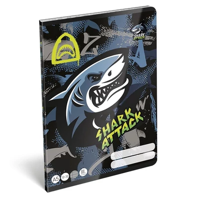 Füzet vonalas LIZZYSULI A/5 32 lapos 12-32 3.osztályos Shark Attack